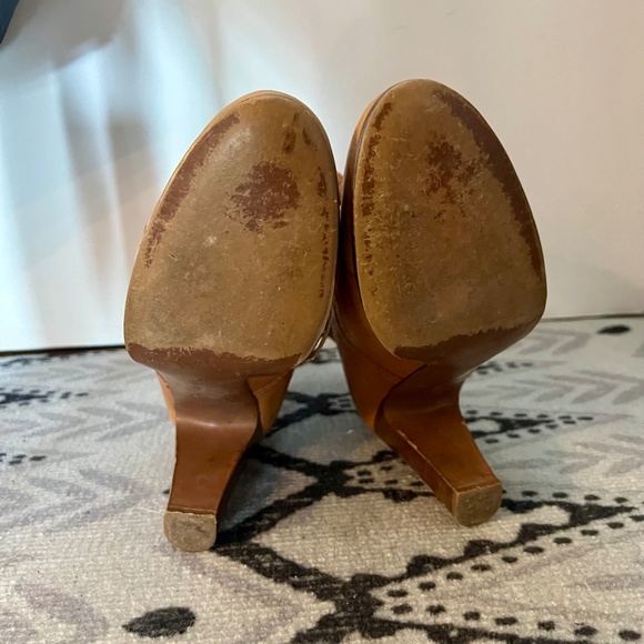 J.CREW Tan Leather Heeled Boots - Picture 6 of 9